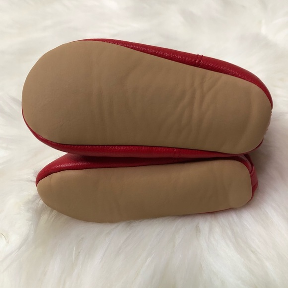 NWOT Old Navy Baby Red  Booties Sz 12-18 Months - Picture 8 of 11